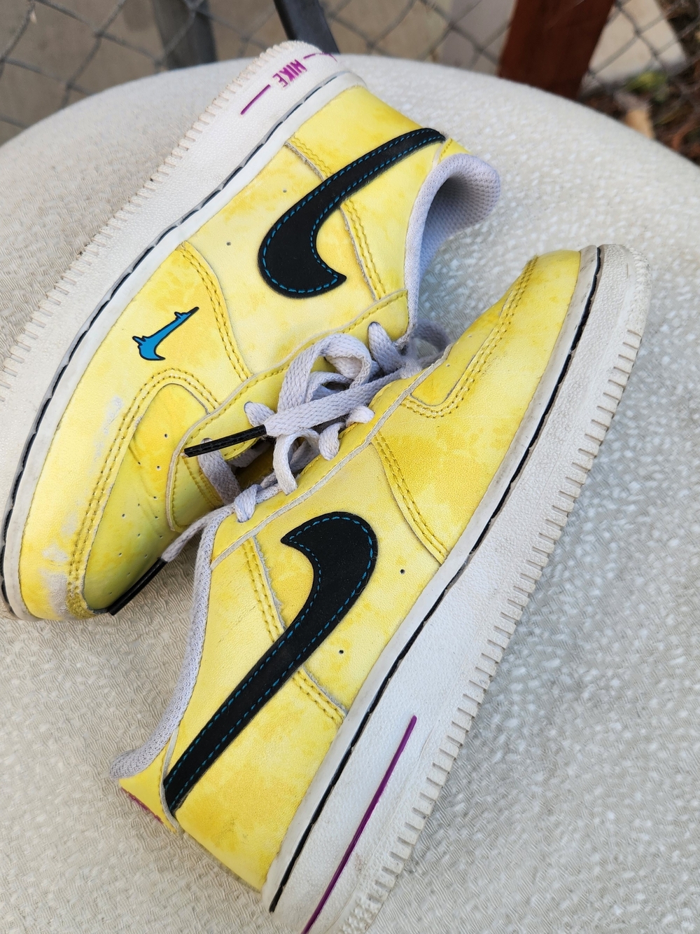 Nike Kids' Yellow Low-Top Sneakers with Black Swoosh